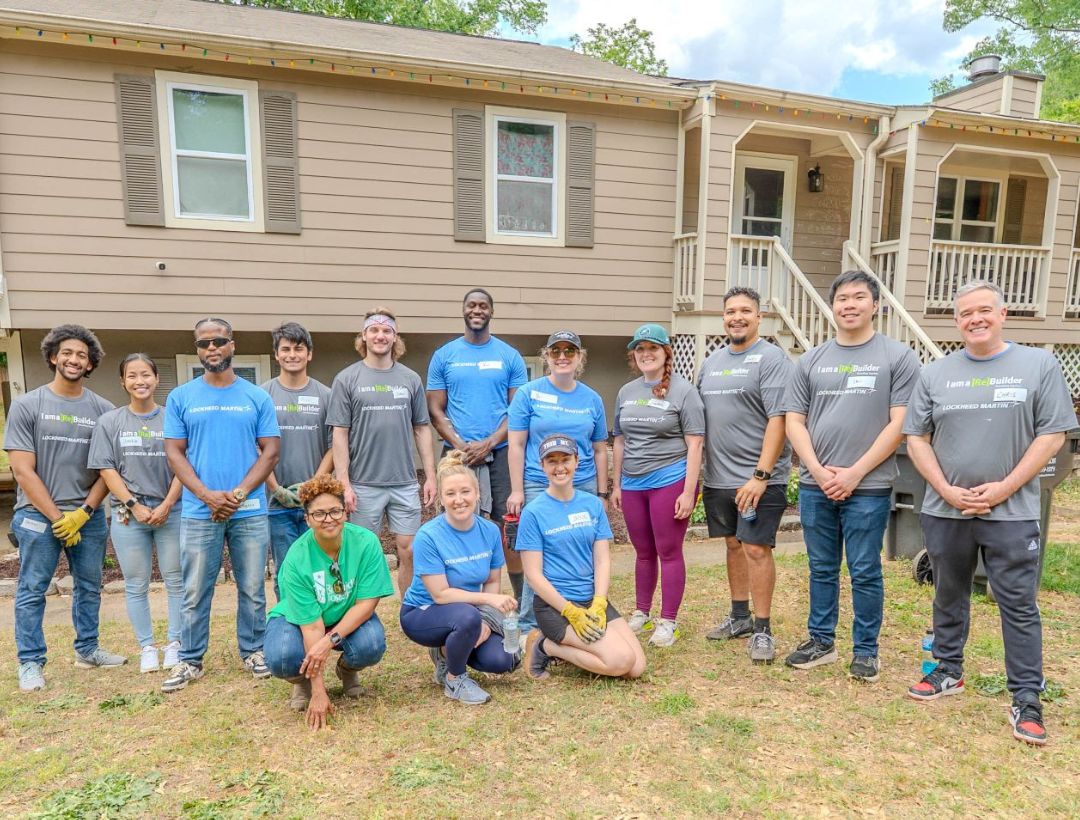 Lockheed Martin volunteers at Rebuilding Together Atlanta project